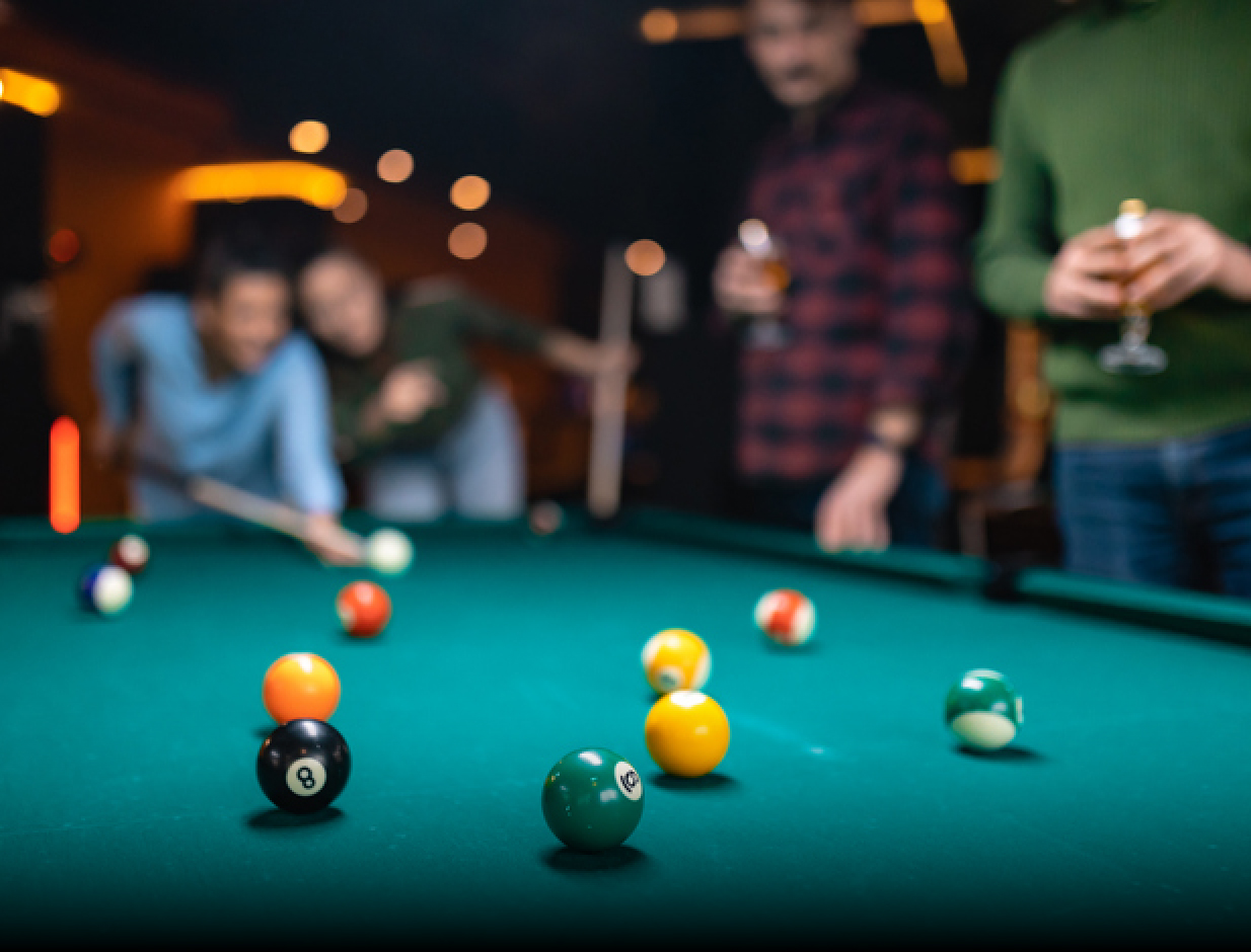 BILLIARDS/POOL ROOM